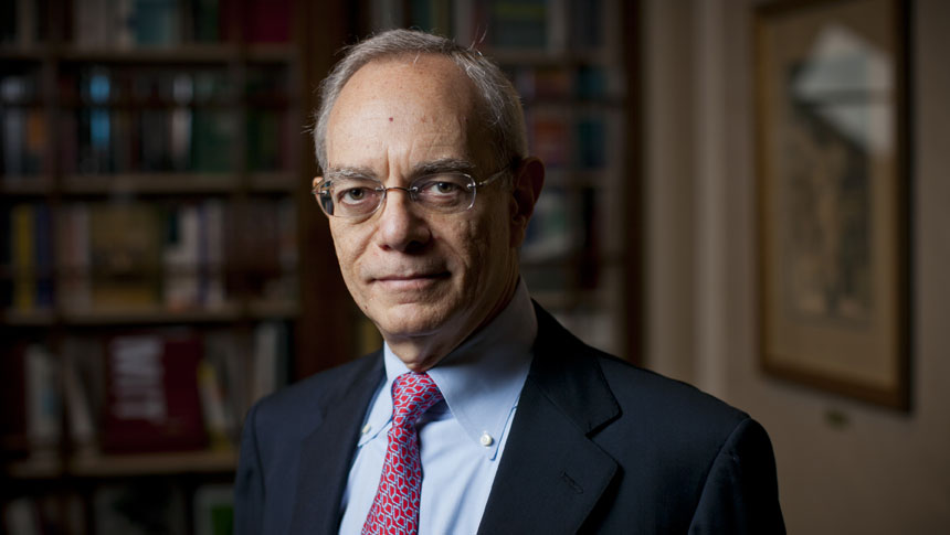 El presidente del MIT, Rafael Reif, dejará el cargo a finales de 2022
