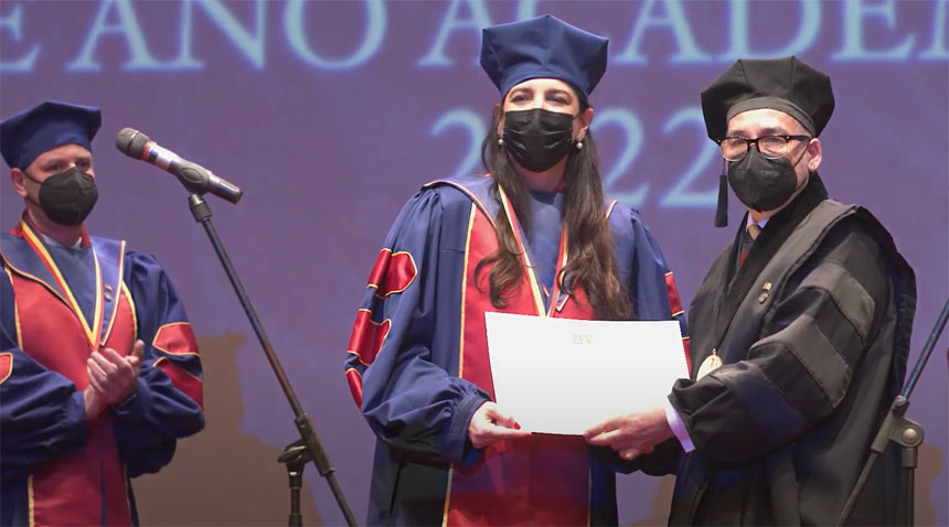 Prof. Lorena A. Barba recibe Doctorado Honoris Causa por Primera Universidad Chilena