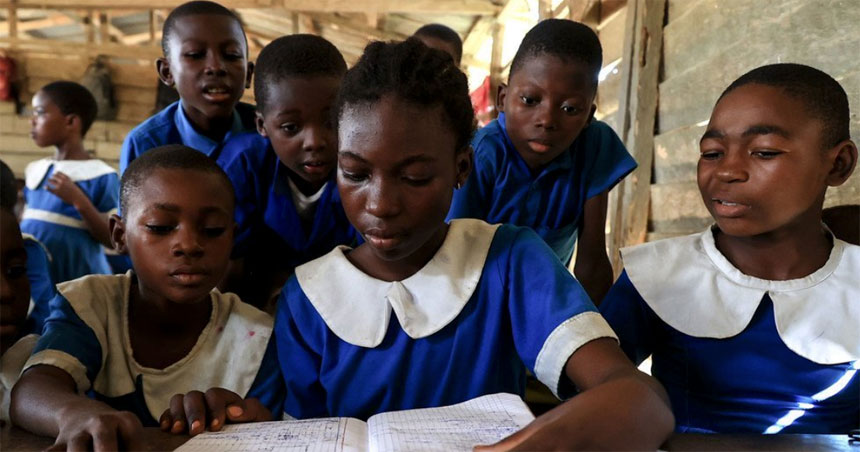 Alrededor de 222 millones de niños en edad escolar en todo el mundo necesitan apoyo educativo