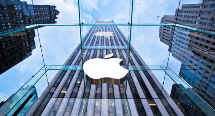Apple discutió los acuerdos de $ 50 millones con Condé Nast, NBC News e IAC para capacitar sus sistemas de IA